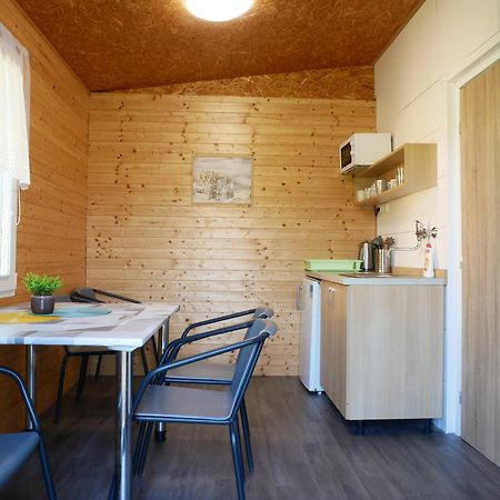 Camping Roznov Rožnov pod Radhoštěm Exteriör bild