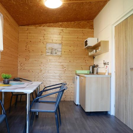 Camping Roznov Rožnov pod Radhoštěm Exteriör bild