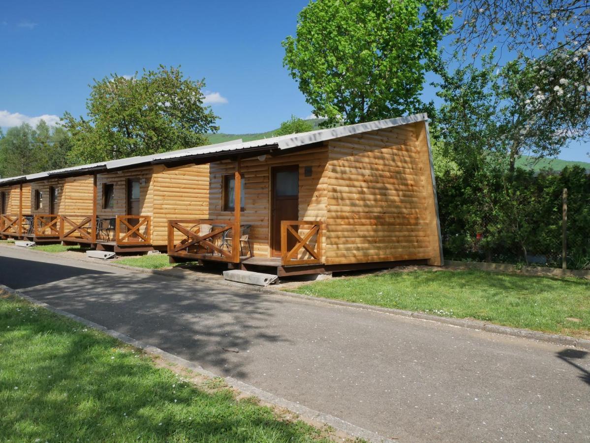 Camping Roznov Rožnov pod Radhoštěm Exteriör bild