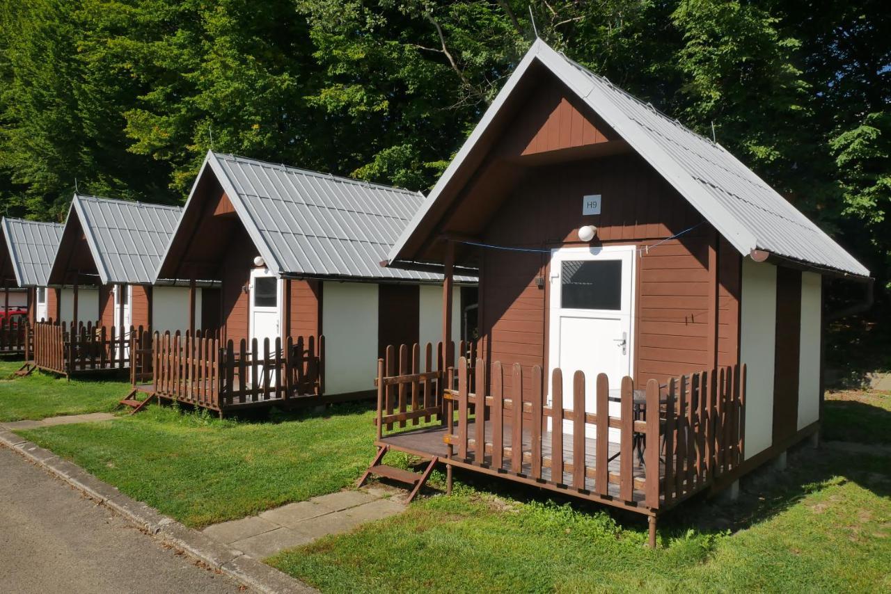 Camping Roznov Rožnov pod Radhoštěm Exteriör bild