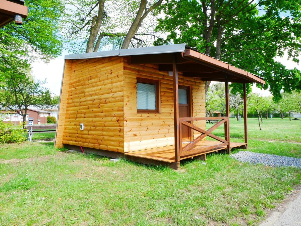 Camping Roznov Rožnov pod Radhoštěm Exteriör bild