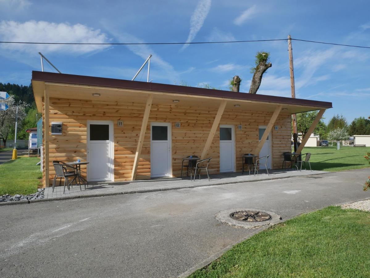 Camping Roznov Rožnov pod Radhoštěm Exteriör bild