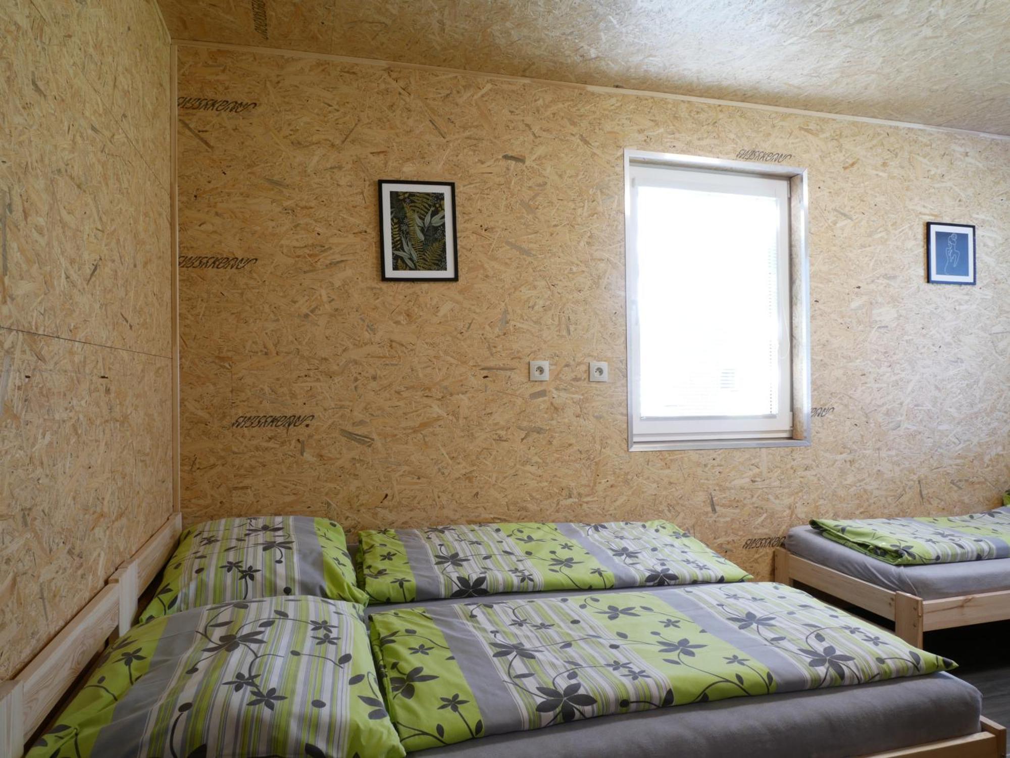 Camping Roznov Rožnov pod Radhoštěm Exteriör bild