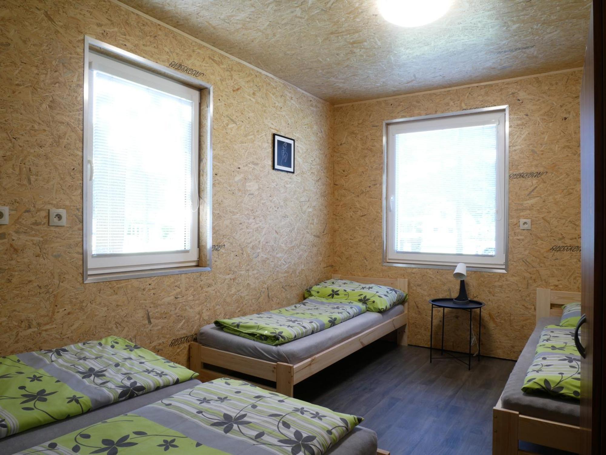 Camping Roznov Rožnov pod Radhoštěm Exteriör bild
