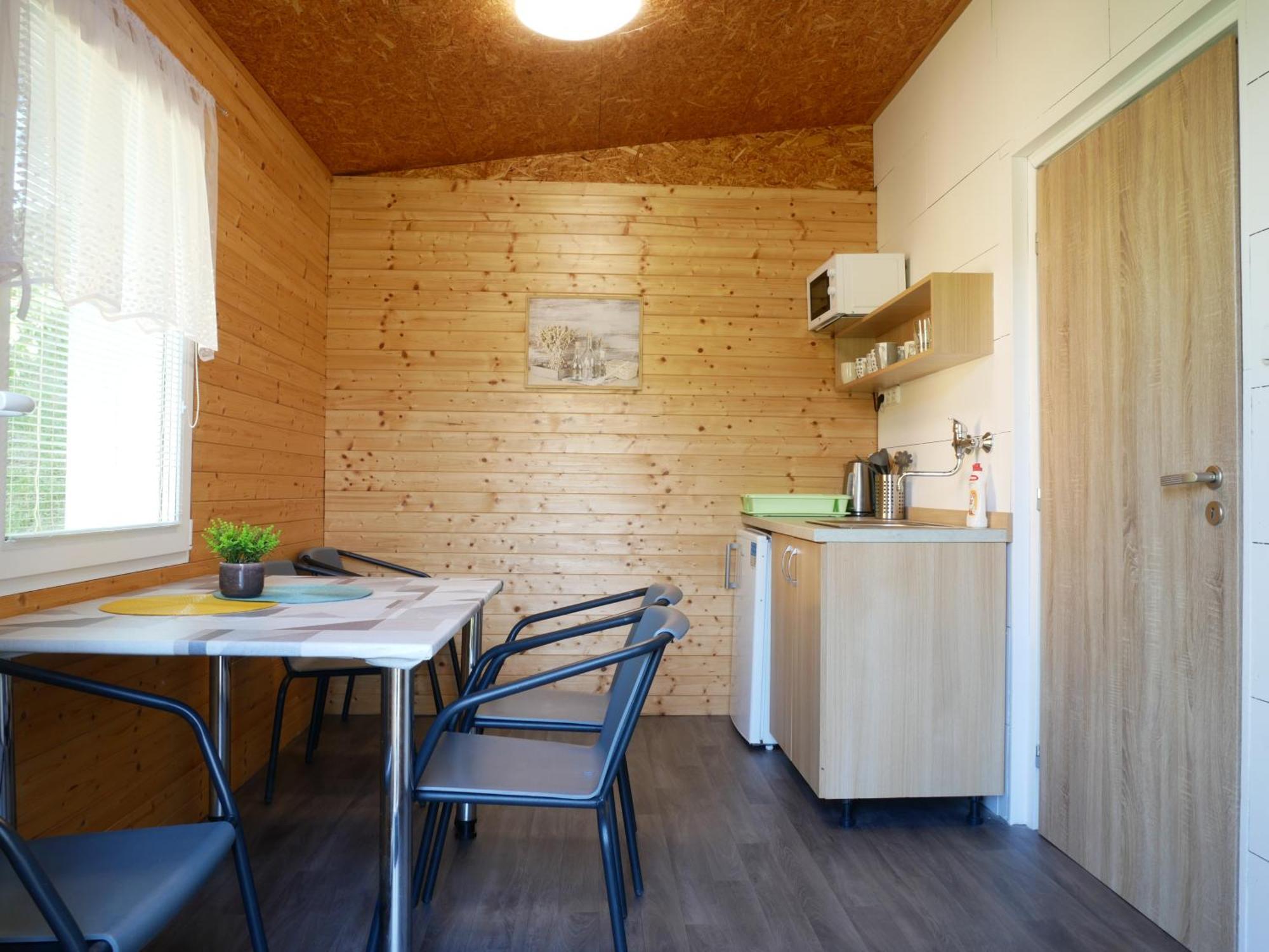 Camping Roznov Rožnov pod Radhoštěm Exteriör bild