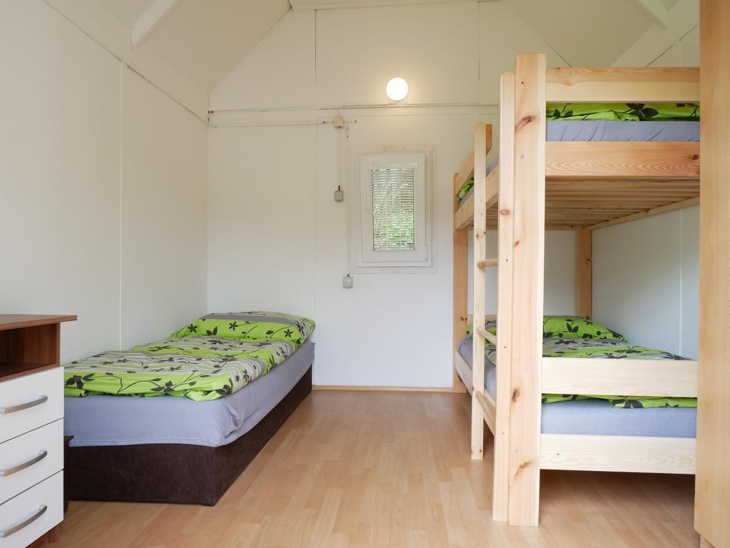 Camping Roznov Rožnov pod Radhoštěm Exteriör bild